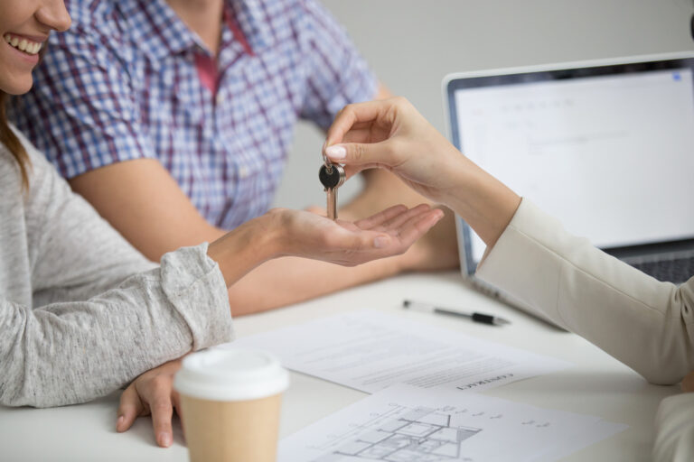 Aviso compradores de vivienda retraso pago precio resolución penalización